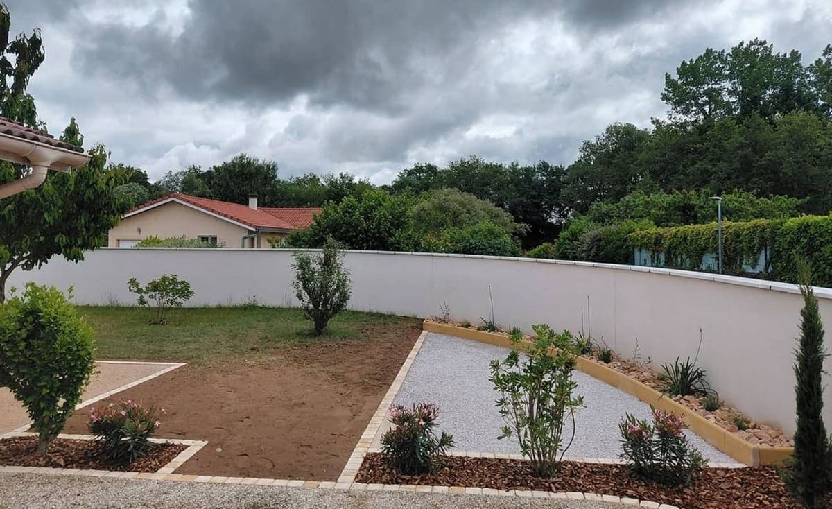 Création complète d’un jardin à Bâgé-Dommartin — après